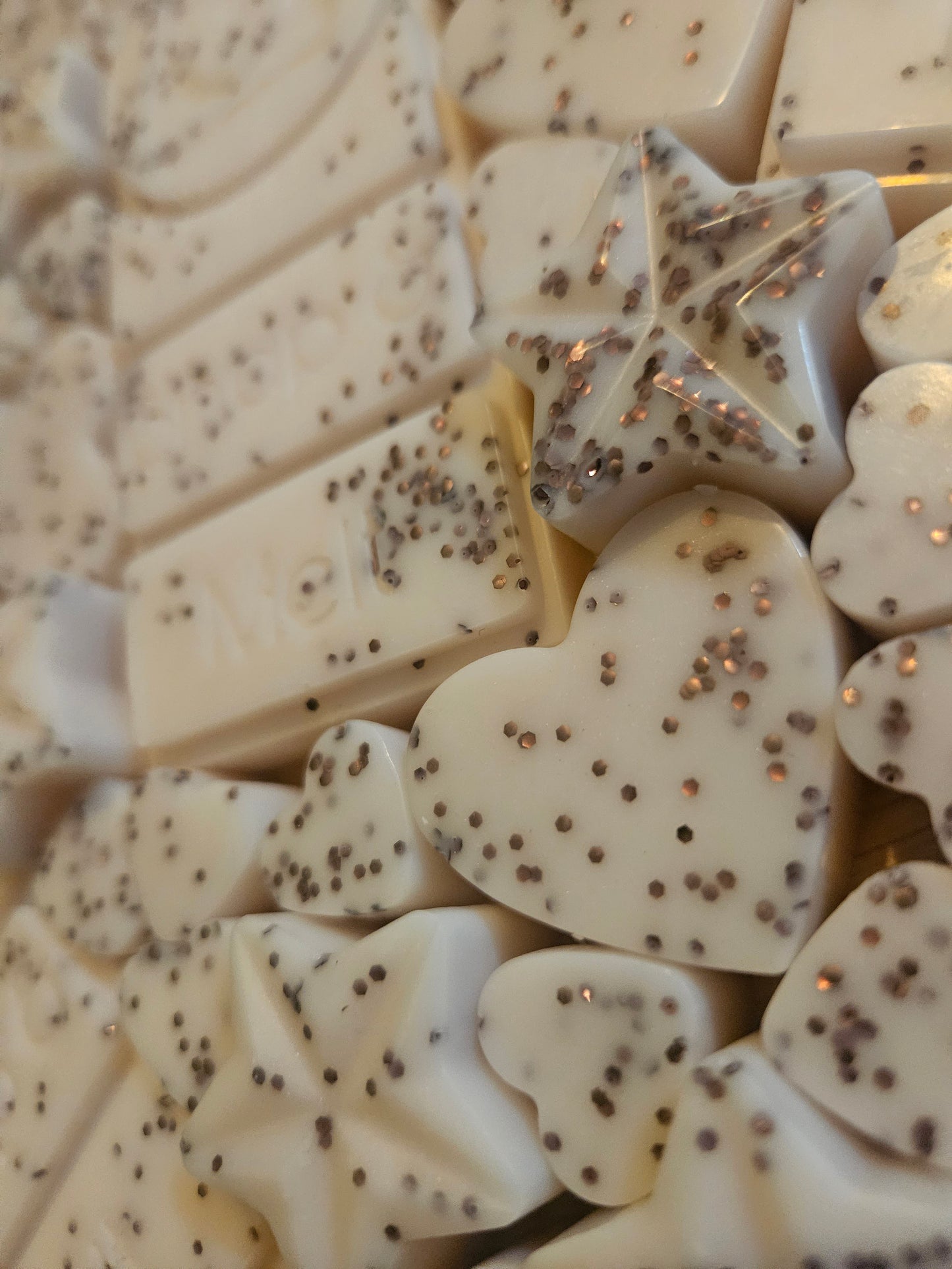 Velvet Peony & Oud Wax Melts